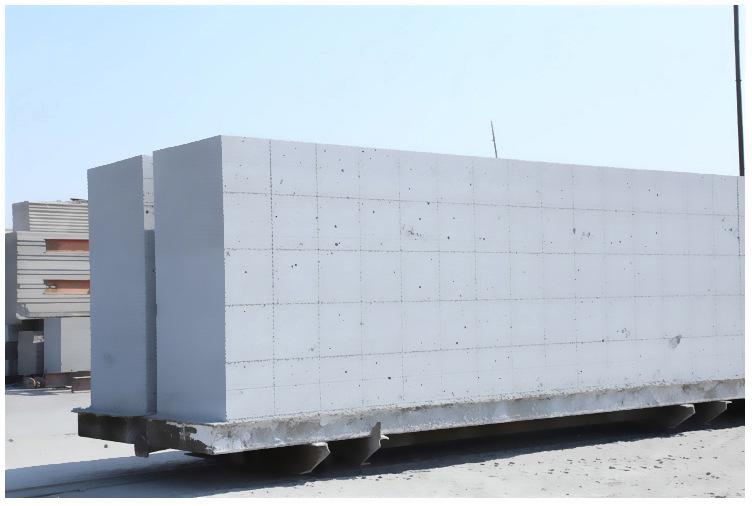 台前加气块 加气砌块 轻质砖气孔结构及其影响因素